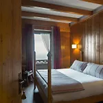 Ristorante Bucaneve Hotell
