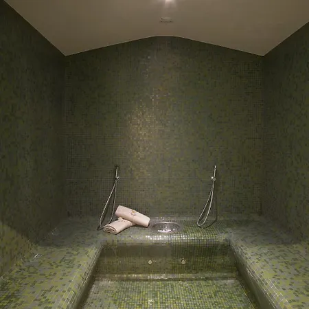 Ristorante Bucaneve فندق