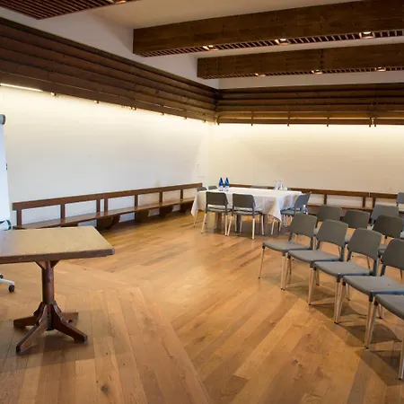 Ristorante Bucaneve فندق 3*