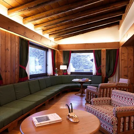 Ristorante Bucaneve فندق 3*