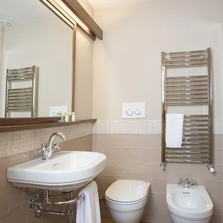 فندق Ristorante Bucaneve 3*