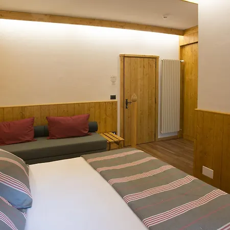 فندق Ristorante Bucaneve